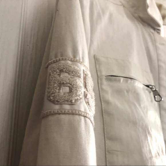 - COMPANIA ITALIANA designed jean style  jacket.  Amazing designs.Great quality - Picture 4 of 6